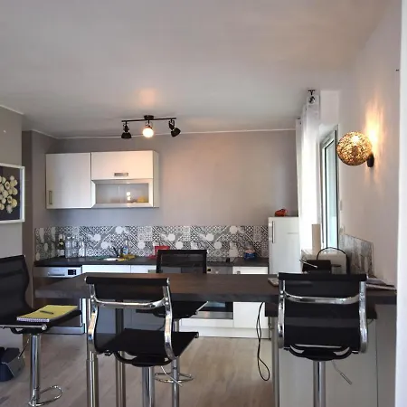 Moderne Avec Balcon A - Fr-1-498-80 Apartment