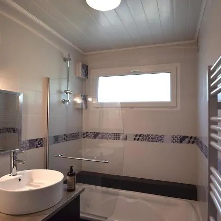 Apartment Moderne Avec Balcon A - Fr-1-498-80 Evian-les-Bains