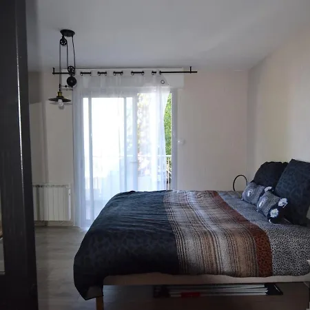 Moderne Avec Balcon A - Fr-1-498-80
